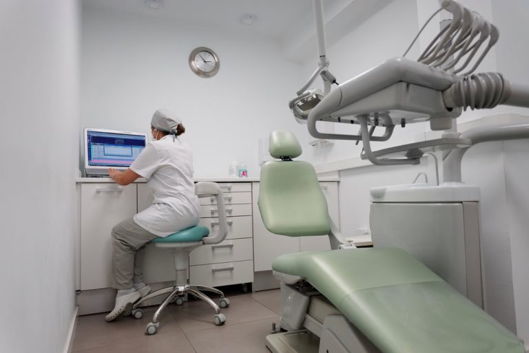 Clínica Dental Lluchmajor en Nou Barris Barcelona